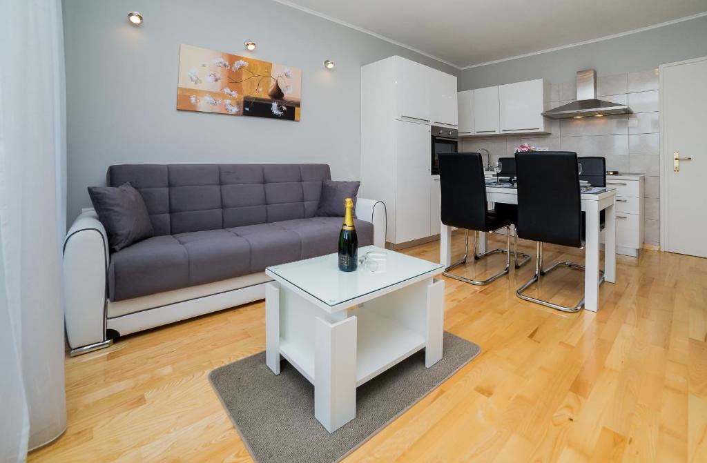 Apartment Big Look - 12