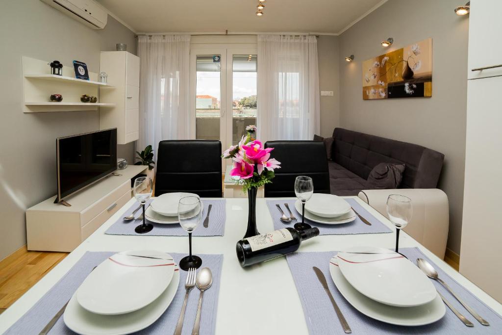 Apartment Big Look - 8