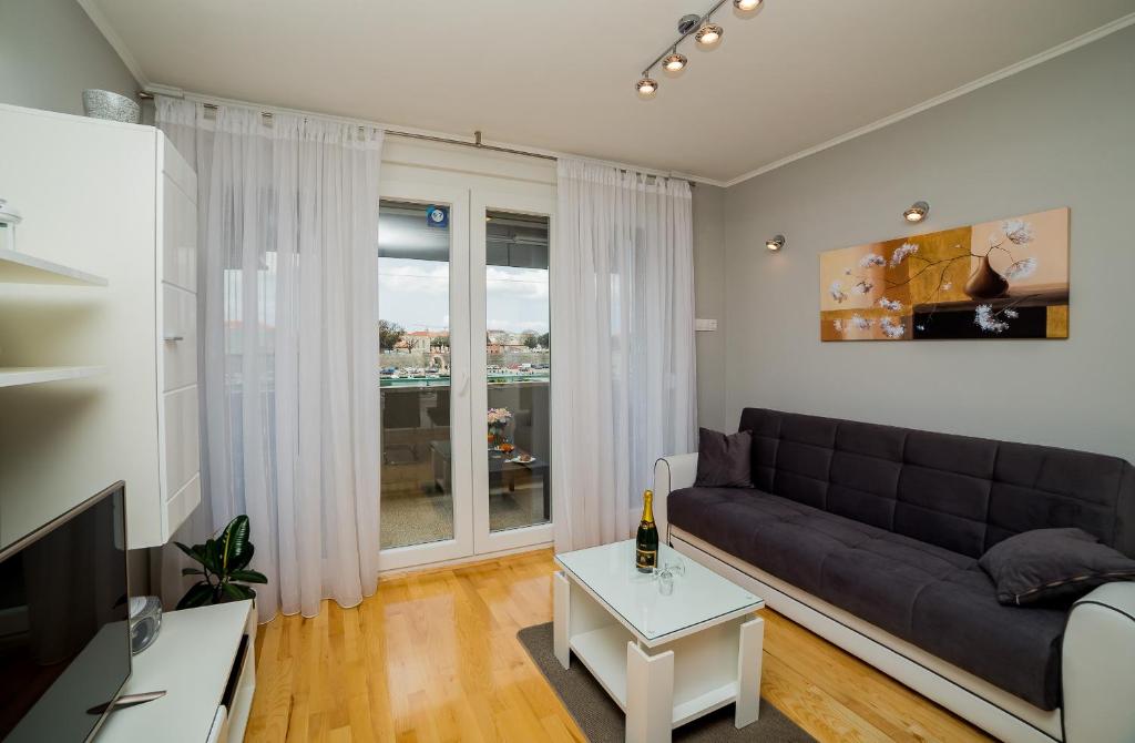 Apartment Big Look - 3