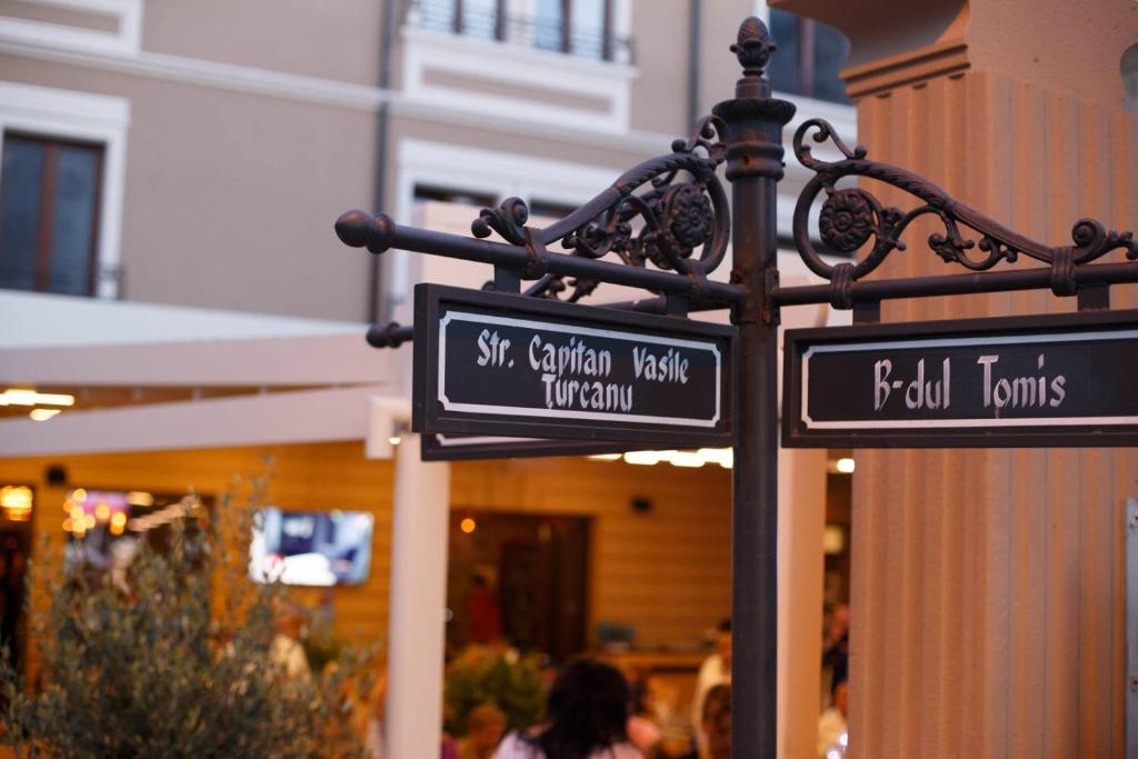 Certifikát, hodnocení, plakát nebo jiný dokument vystavený v ubytování Peninsula Boutique Hotel