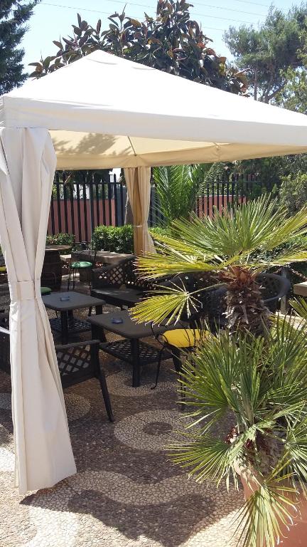 Restaurace v ubytování B&B Scogli Bianchi