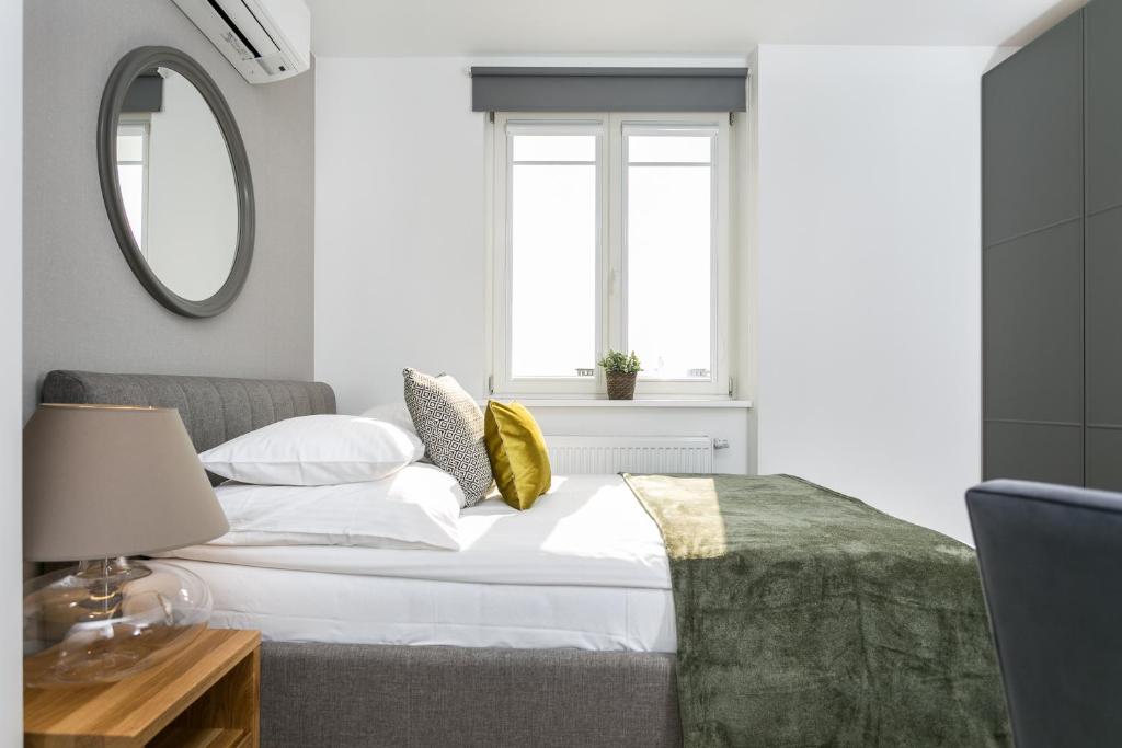 Venetian House Market Square Aparthotel - Economy Double Room
