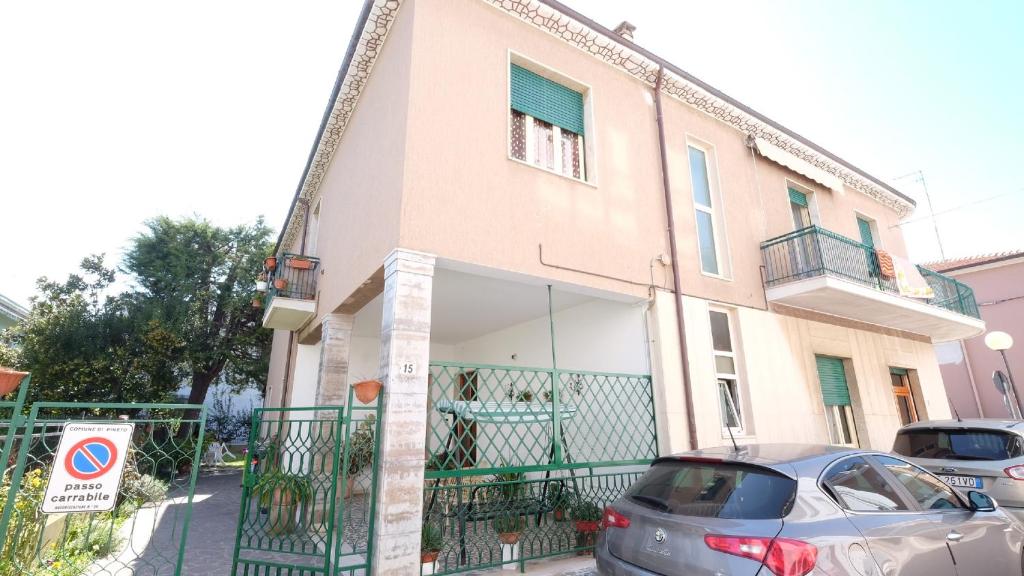 The building in which Az apartmant is located
