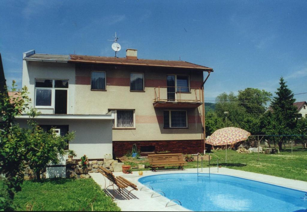 Fotografie z fotogalerie ubytování Holiday home in Mlade Buky 2514 v Mladých Bukách
