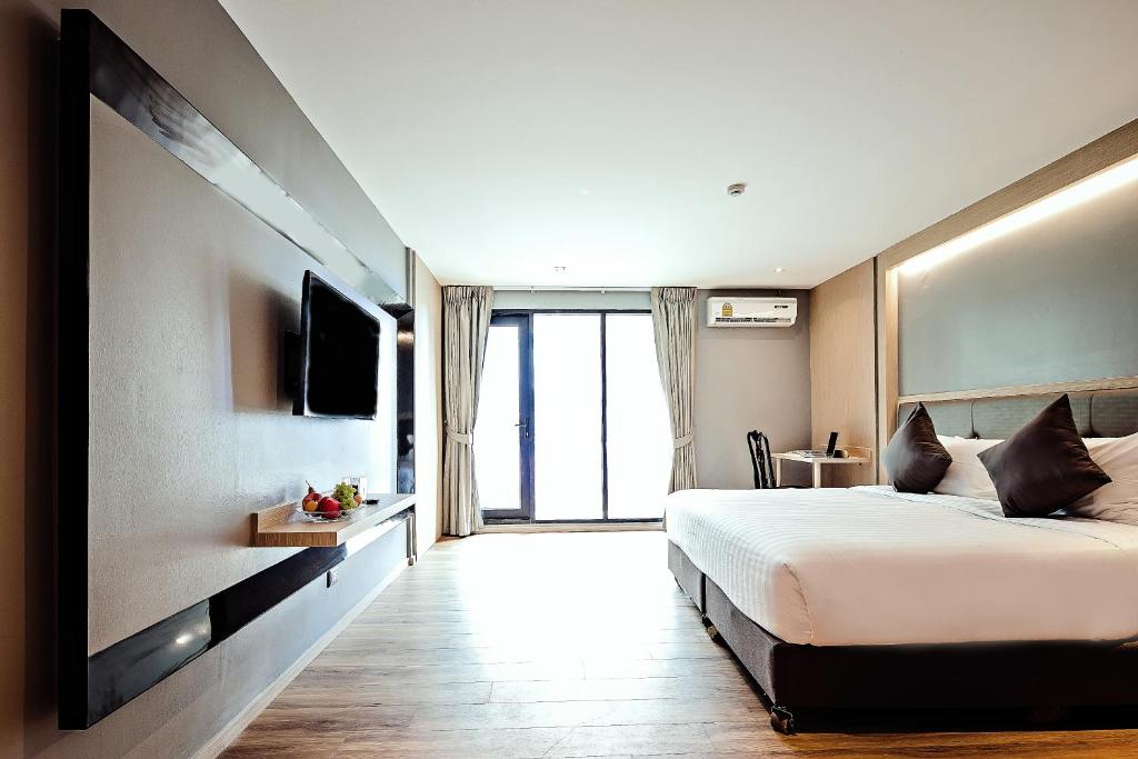 Three Sukhumvit Hotel - SHA Plus Certified - Resim 23
