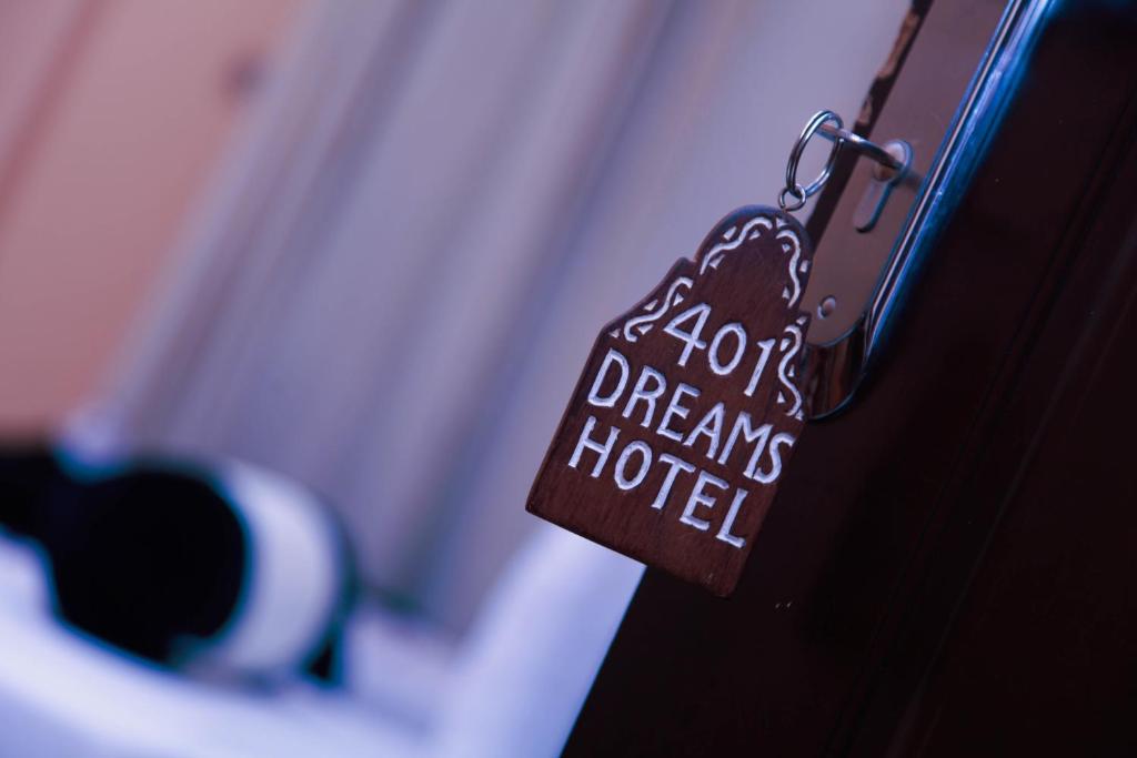 Postel nebo postele na pokoji v ubytování Dreams Hotel Zanzibar
