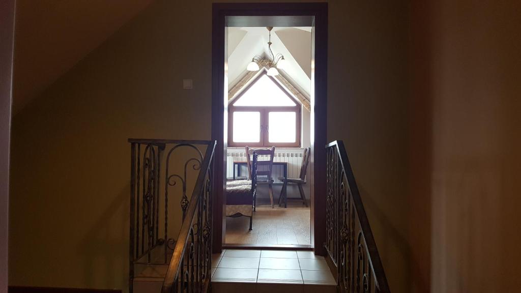 Willa Dzika Róża - 18