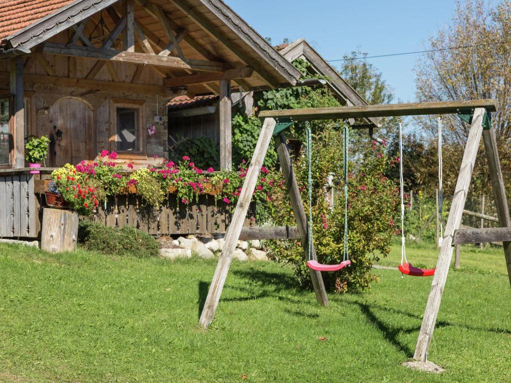 Zahrada ubytování Farmhouse in Reitersau near Zugspitze Ski Area