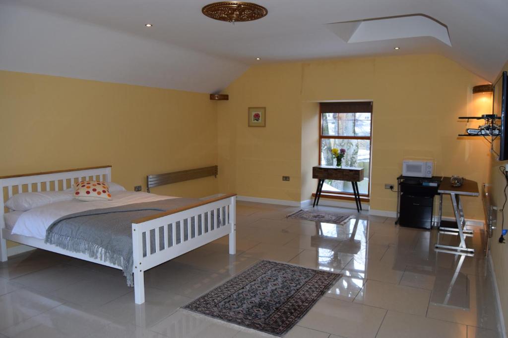 Amazing 4 Bed Scottish Baronial Style House - 