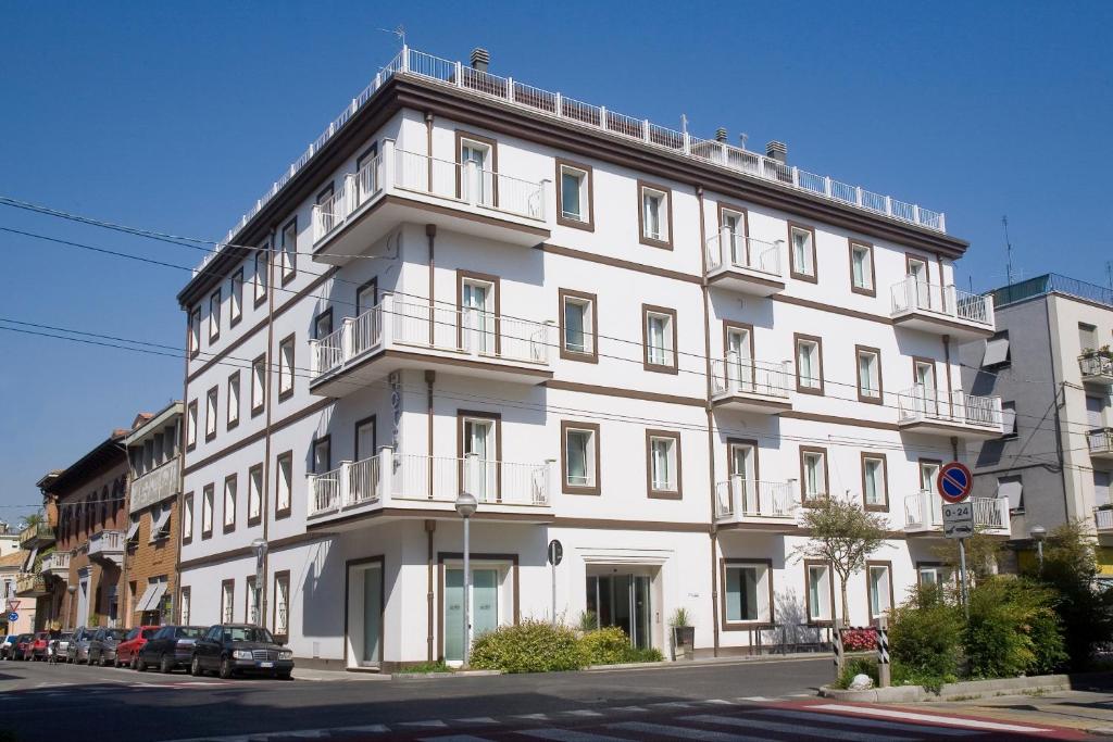 Card International Hotel - Resim 41