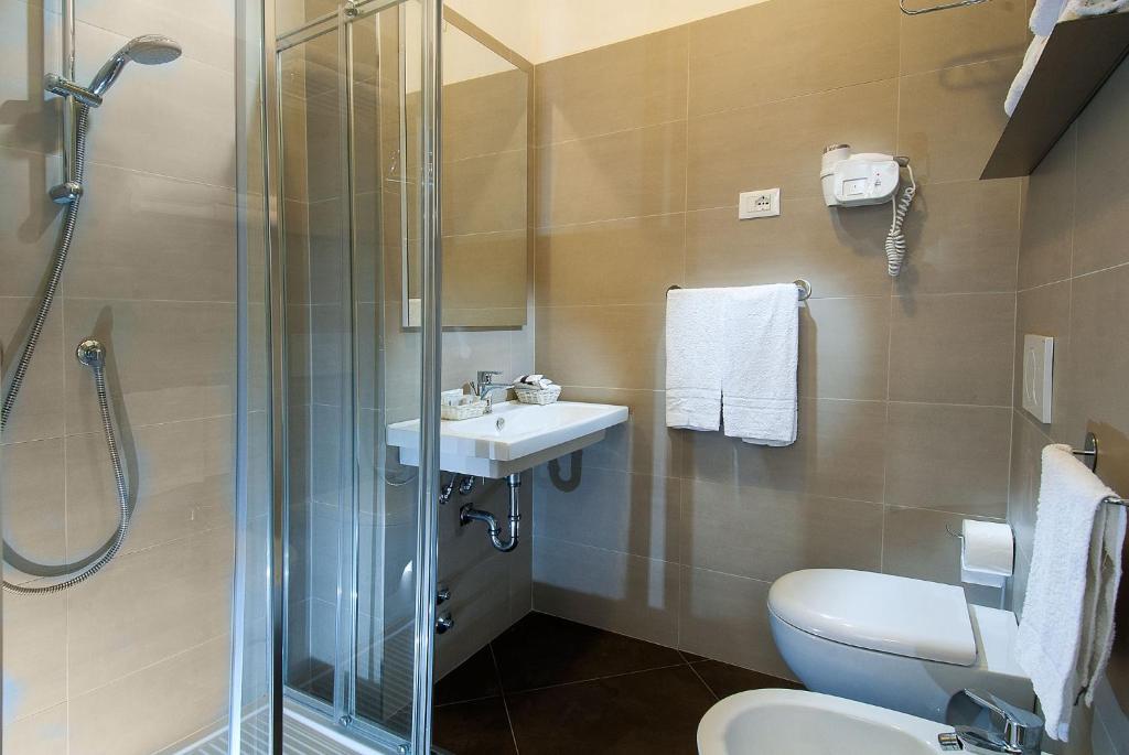 Koupelna v ubytování Hotel Niagara