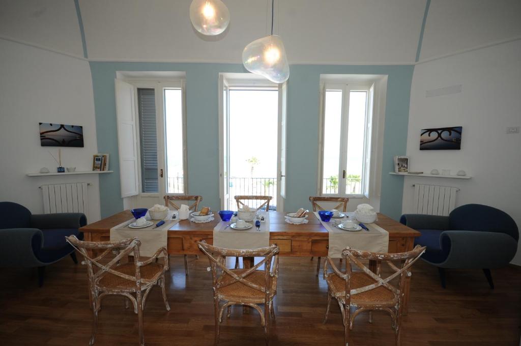 TV a/nebo společenská místnost v ubytování Maremaris B&B