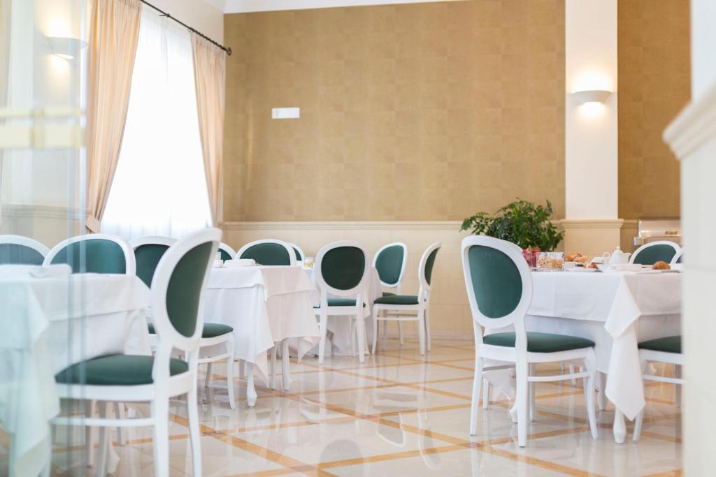 Posezení v ubytování Hotel Cavaliere