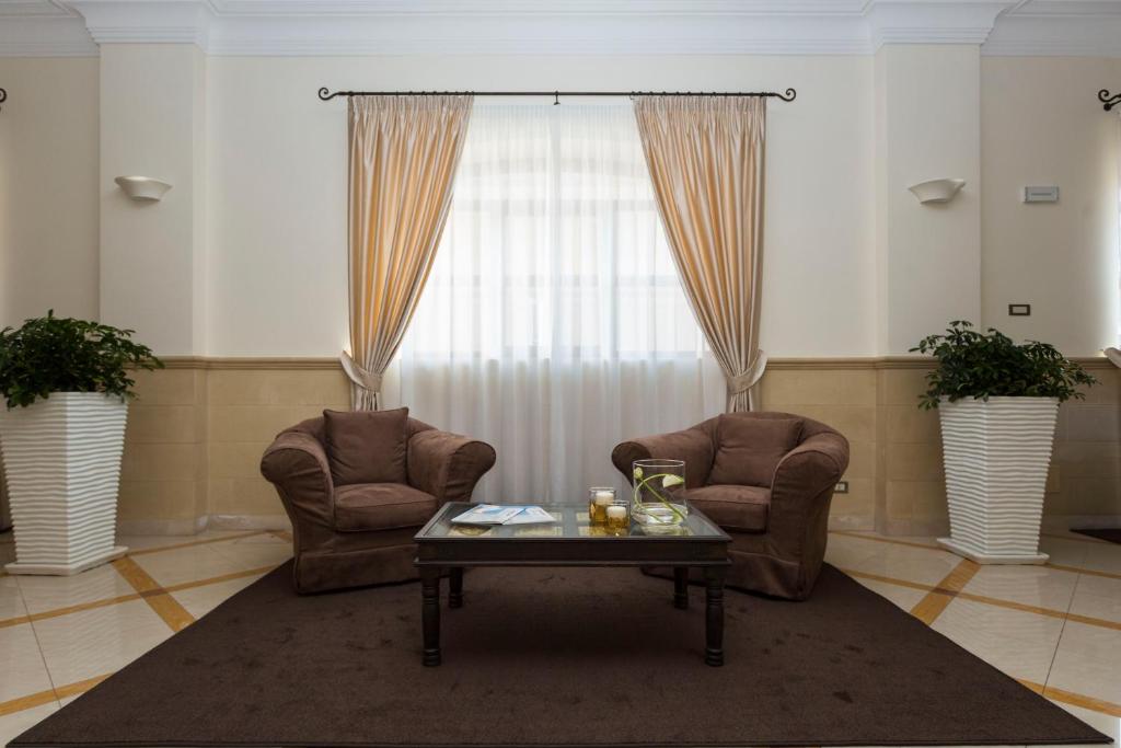 Posezení v ubytování Hotel Cavaliere