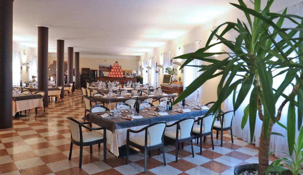 Restaurace v ubytování Veronello Resort