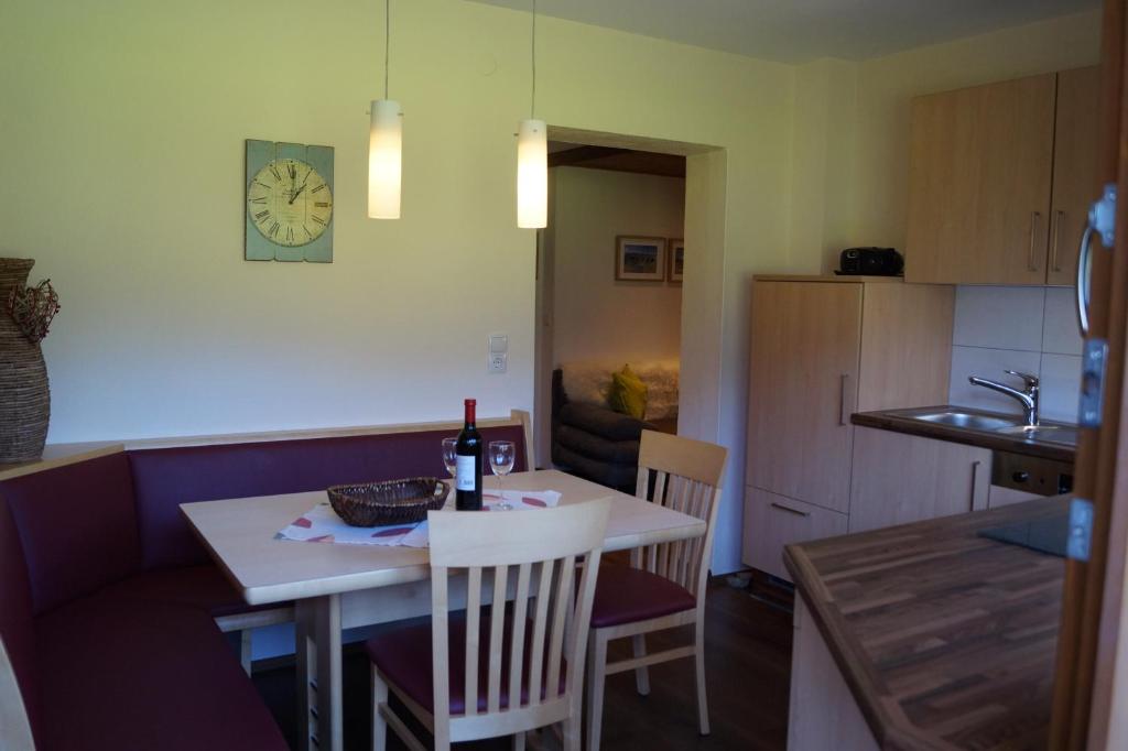 Kuchyňa alebo kuchynka v ubytovaní Appartement Gästehaus Aloisia