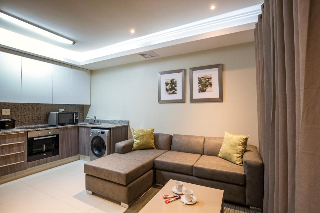 Savannah Park Luxury Apartments - 