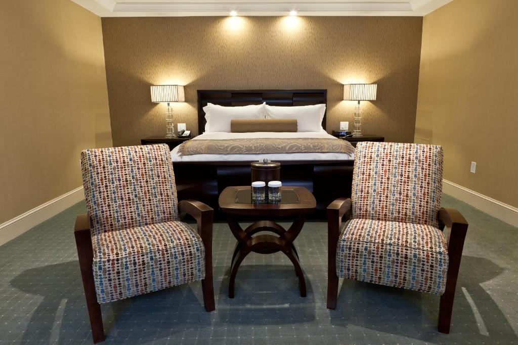 Town & Country Inn and Suites - 