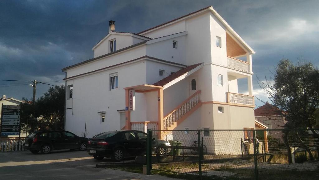 Budova, kde se apartmán nachází