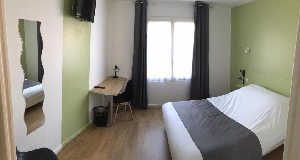 Postel nebo postele na pokoji v ubytování Hotel Castel