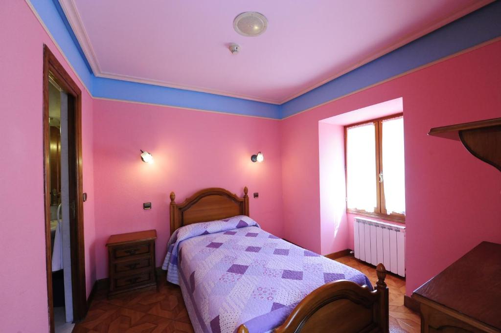reservar hotel en Lesaka