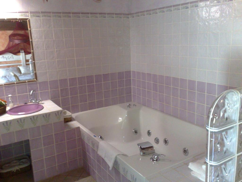 Jacuzzi Complejo Rural El Marañal Guadalajara