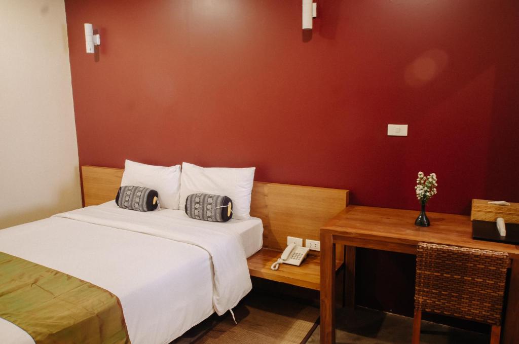 Lilu Pai - Mini Suite