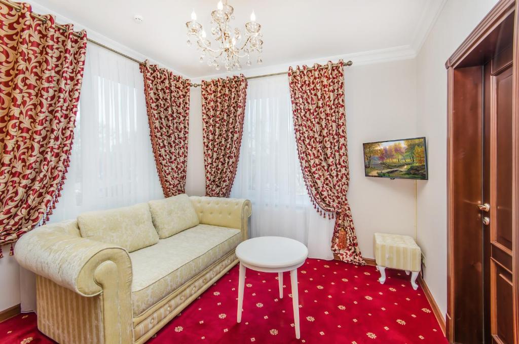 Park Lane Hotel - King Suite Met Balkon