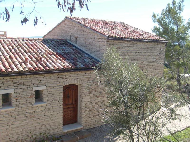 Budova, kde se bed and breakfast nachází