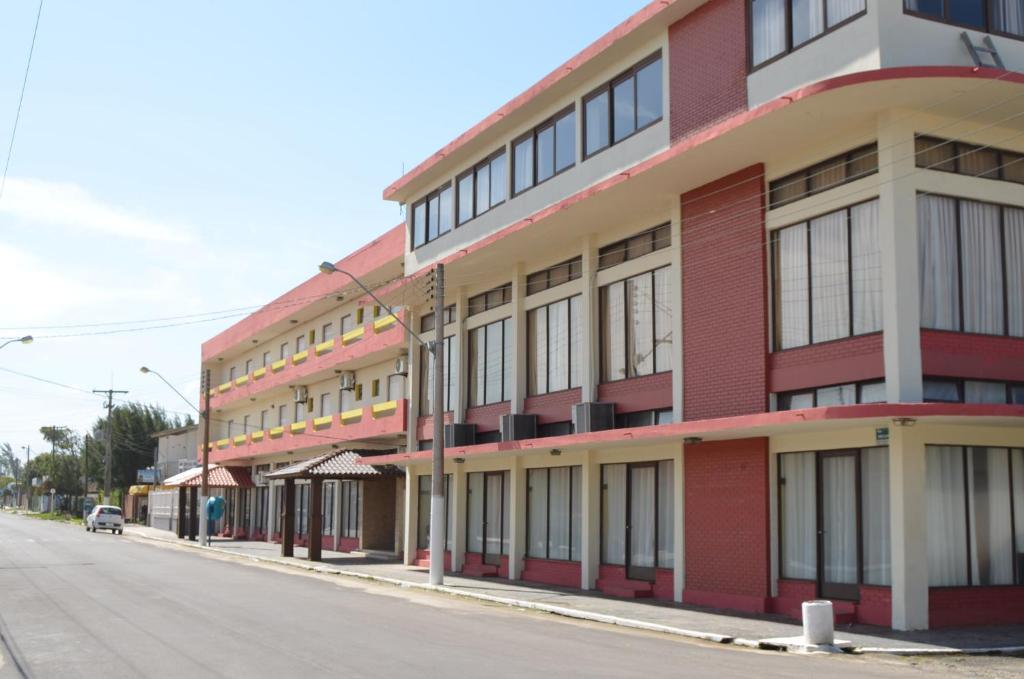  Center Hotel