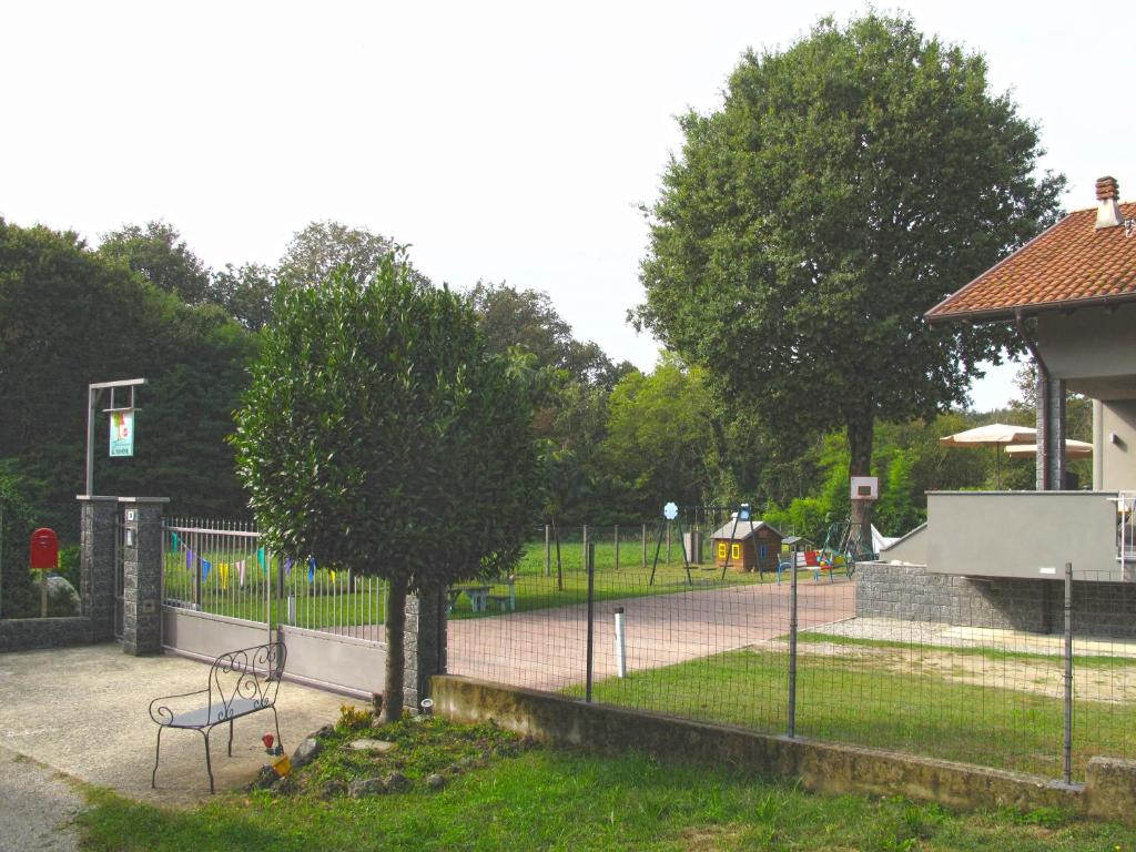 Ogród w obiekcie B&B Il Rovere