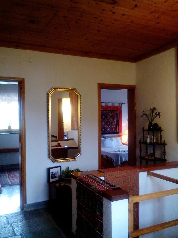 Postel nebo postele na pokoji v ubytování Nightingale Cottage Pelion