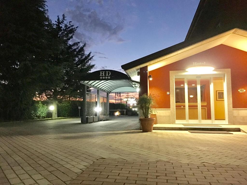 Budova, kde se hotel nachází