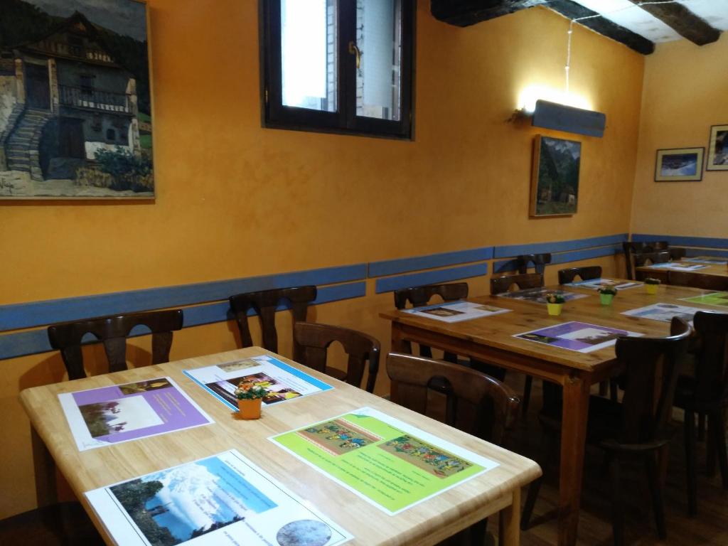 Restaurace v ubytování Albergue El Último Bucardo