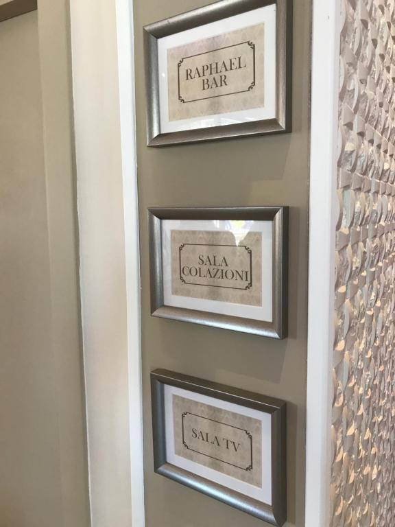 Certifikát, ocenenie alebo iný dokument vystavený v ubytovaní Hotel Raphael