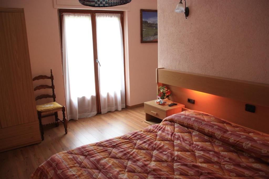 Hotel Bellevue - Habitación Triple Con Balcón