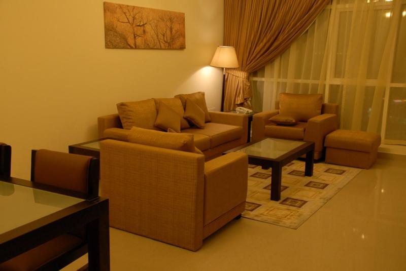 REST NIGHT HOTEL SUITES AL HAMRA