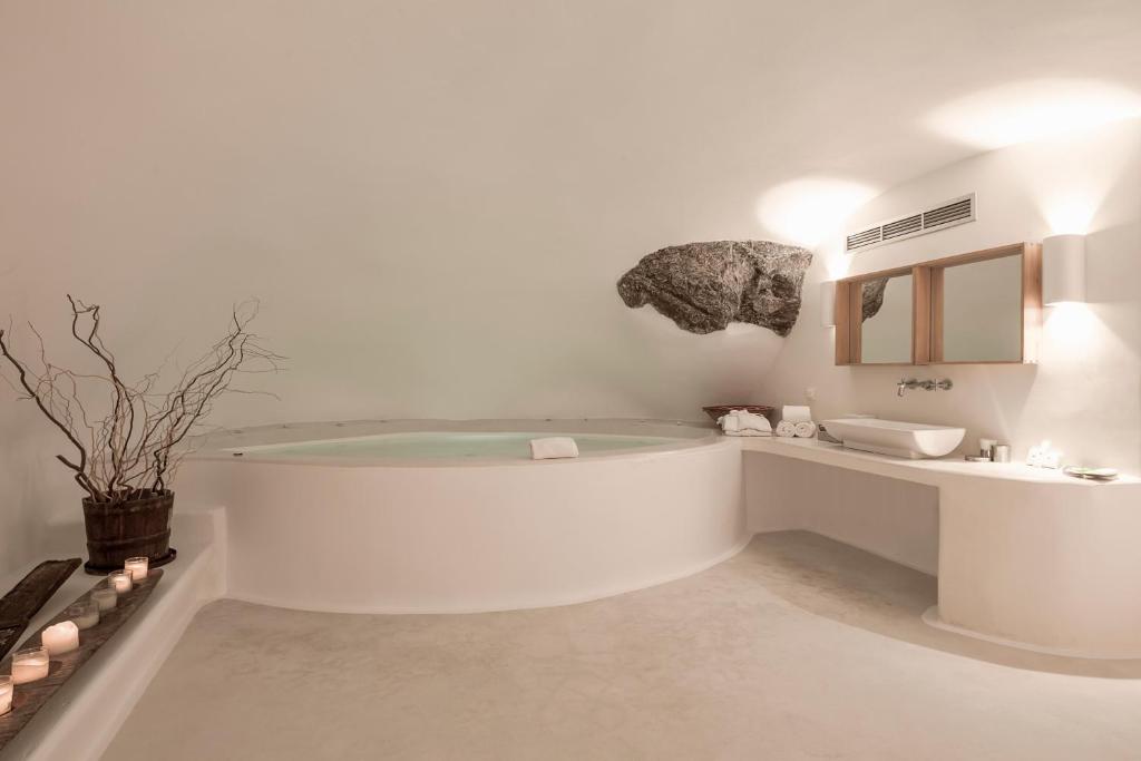 Foto sihtkohas Imerovigli asuva majutusasutuse Katikies Chromata Santorini - The Leading Hotels of the World galeriist