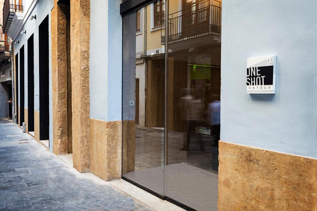 One Shot Mercat - Resim 39