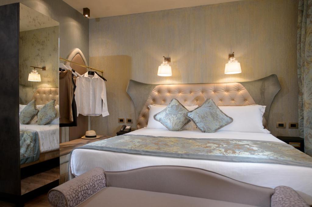 Palazzo Veneziano - Venice Collection - 9