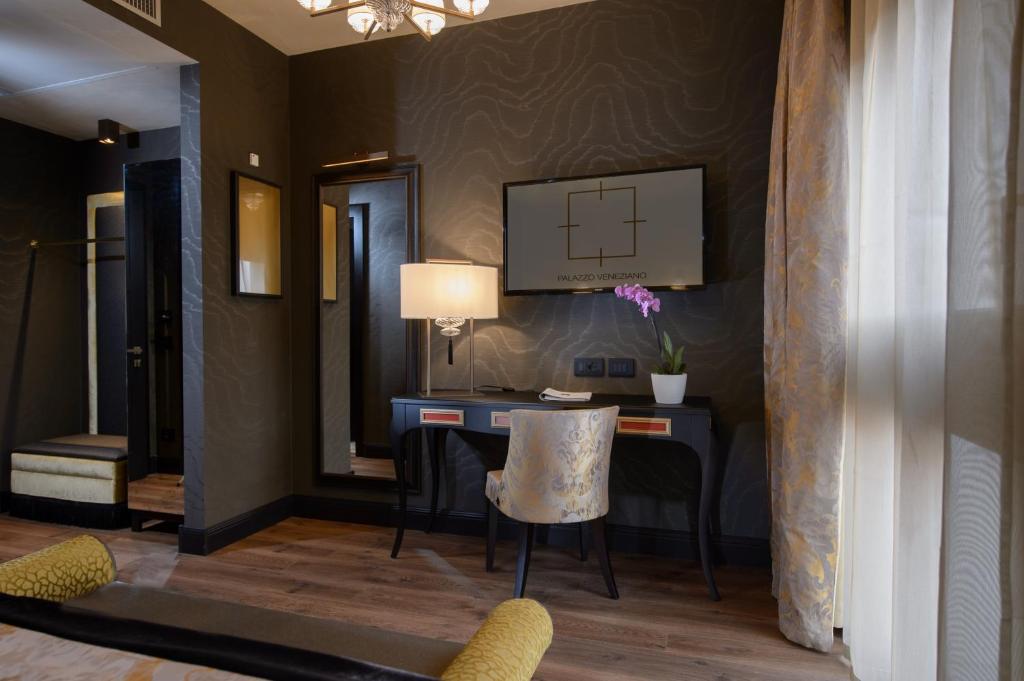 Palazzo Veneziano - Venice Collection - 14