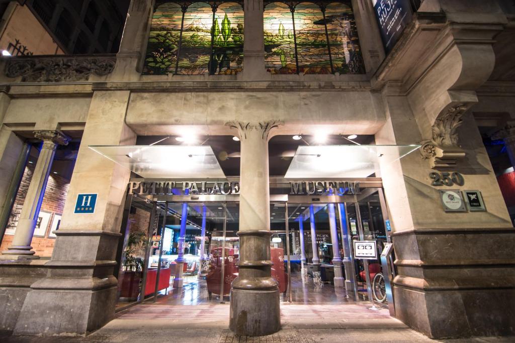 Petit Palace Museum - Resim 24