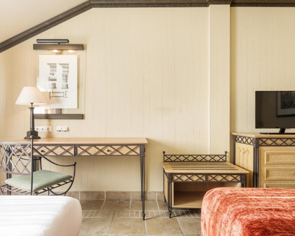 Hotel Ilunion Mérida Palace - 13