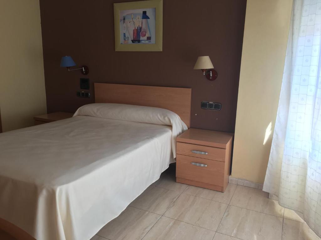 Hostal Meseguer, El Altet – Updated 2023 Prices