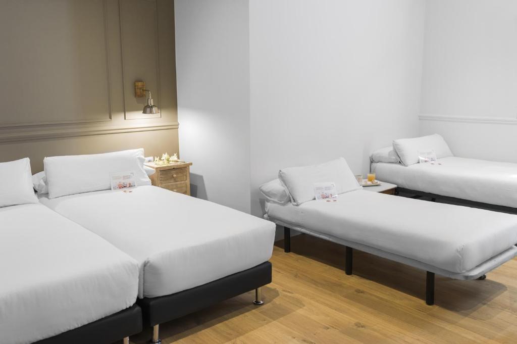 Mesón Castilla Atiram Hotels - Resim 26