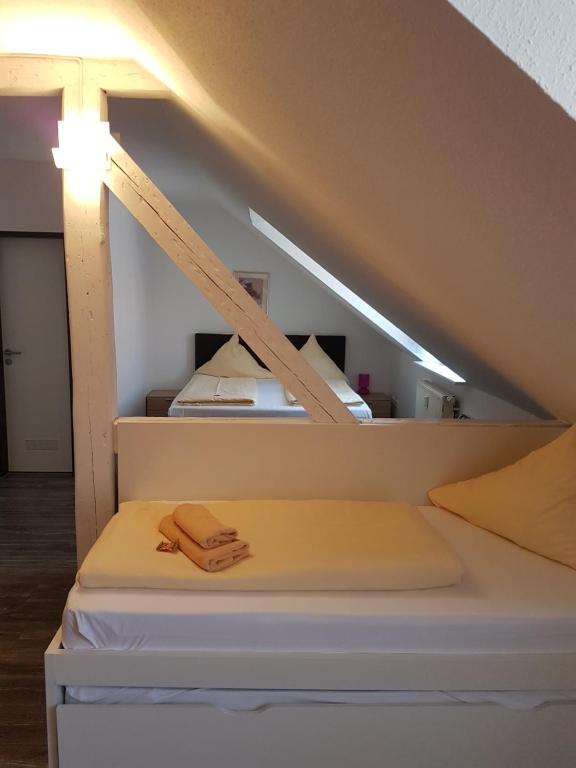 Postel nebo postele na pokoji v ubytování Hotel Scheffelhof