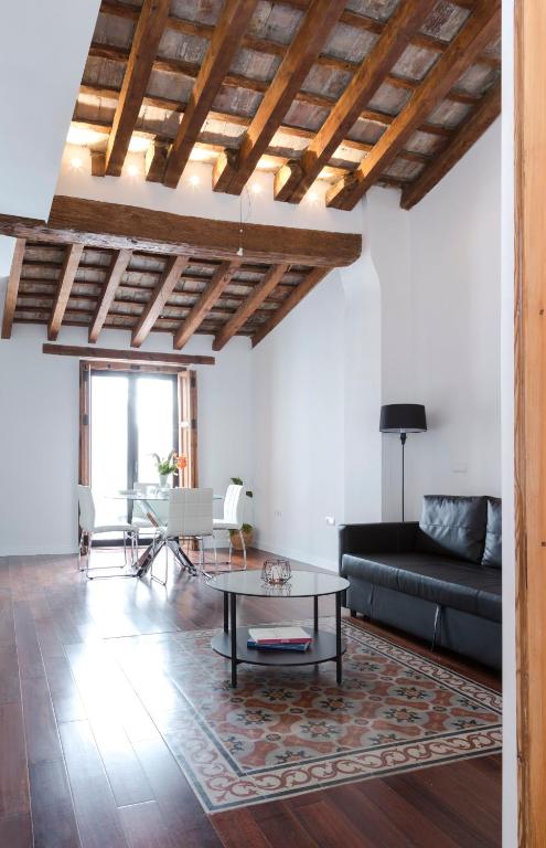 Apartments Downtown Valencia - Penthouse Apartment