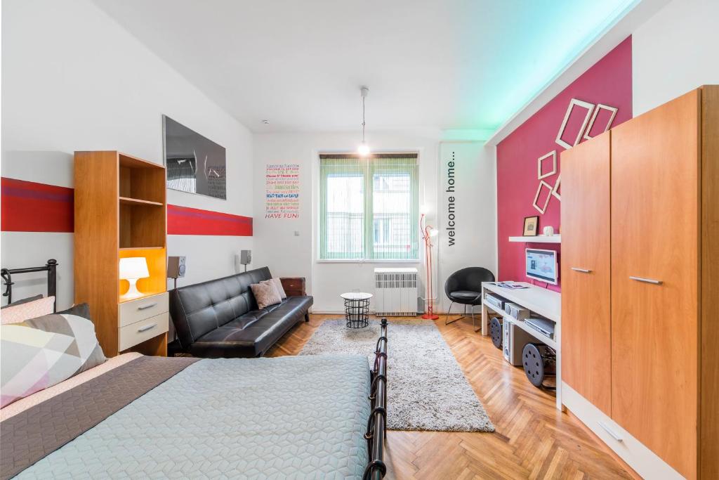 Posteľ alebo postele v izbe v ubytovaní Perfect Holiday Apartment