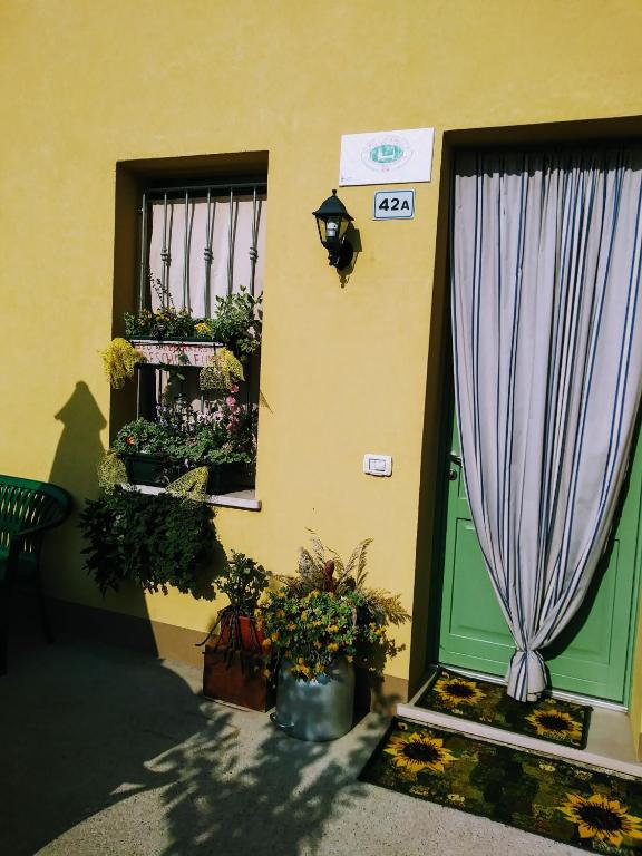 B&B Peschi in Fiore - Standard Double Room With Shared Bathroom
