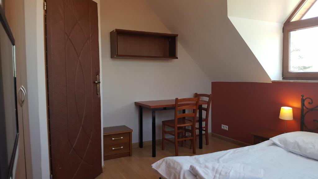 Willa Dzika Róża - 8